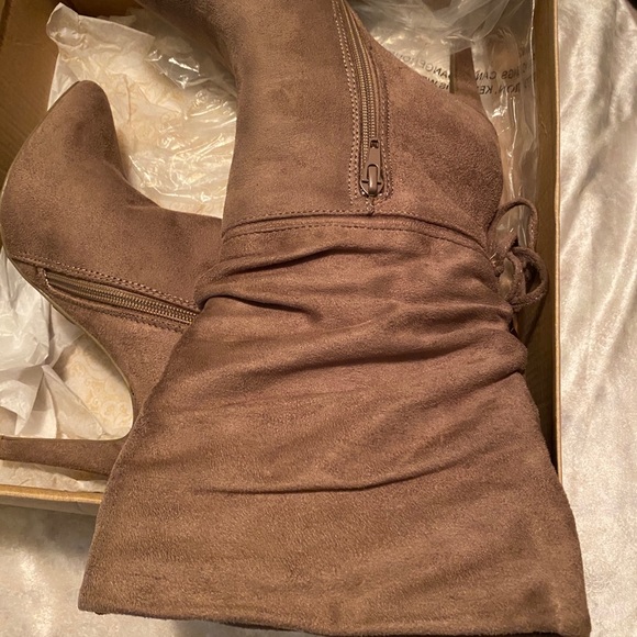 SOLD NWT tan faux suede - Picture 4 of 4